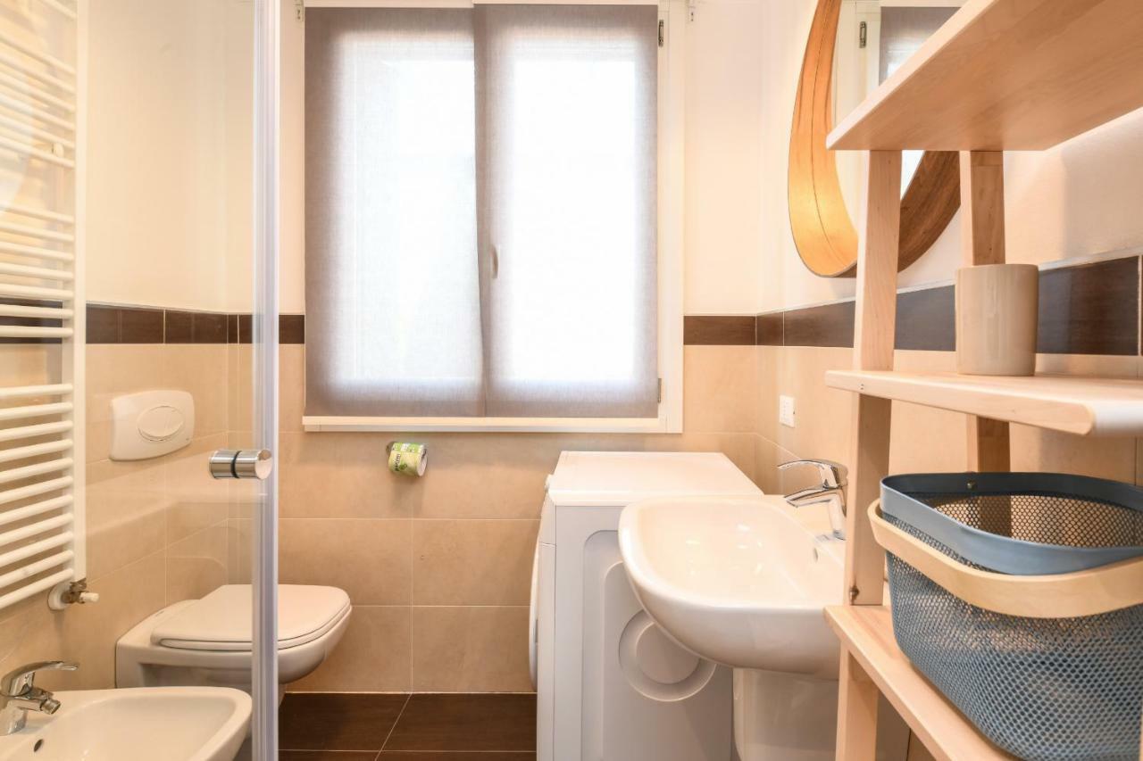 My Peschiera Family Home Deluxe Песк'єра-дель-Гарда Екстер'єр фото