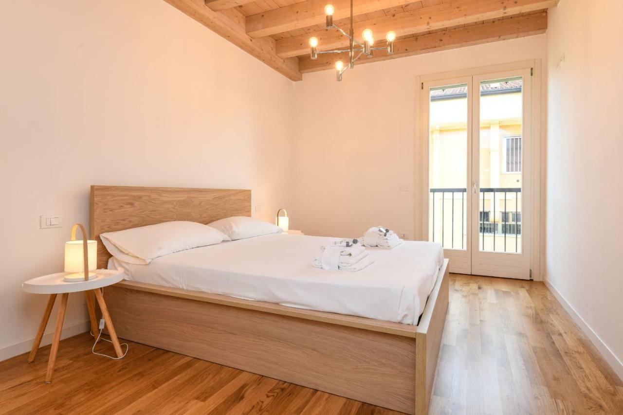 My Peschiera Family Home Deluxe Песк'єра-дель-Гарда Екстер'єр фото