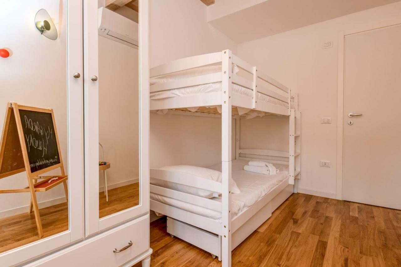 My Peschiera Family Home Deluxe Песк'єра-дель-Гарда Екстер'єр фото